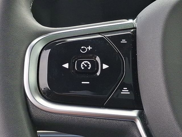 2023 Volvo XC90 Plus