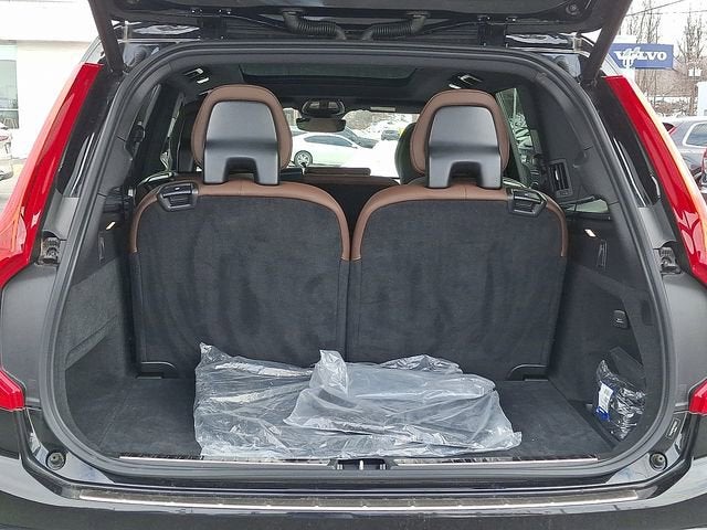 2023 Volvo XC90 Plus