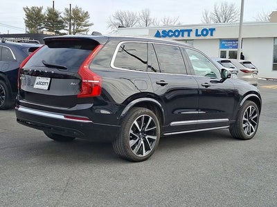 2023 Volvo XC90 Plus