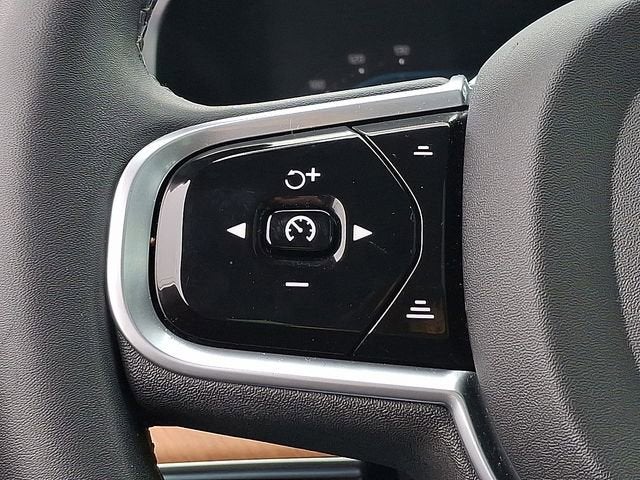 2023 Volvo XC90 Plus