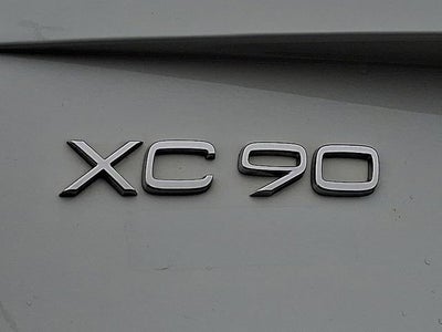 2023 Volvo XC90 Plus