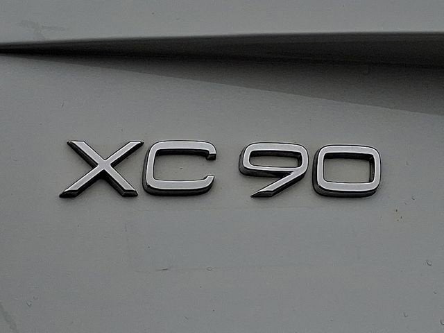 2023 Volvo XC90 Plus