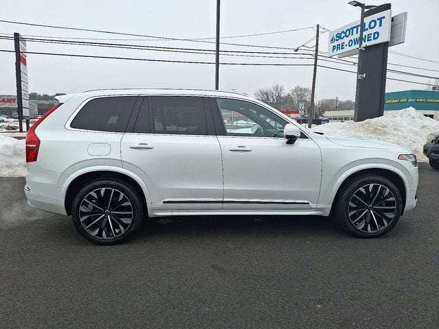 2023 Volvo XC90 Plus