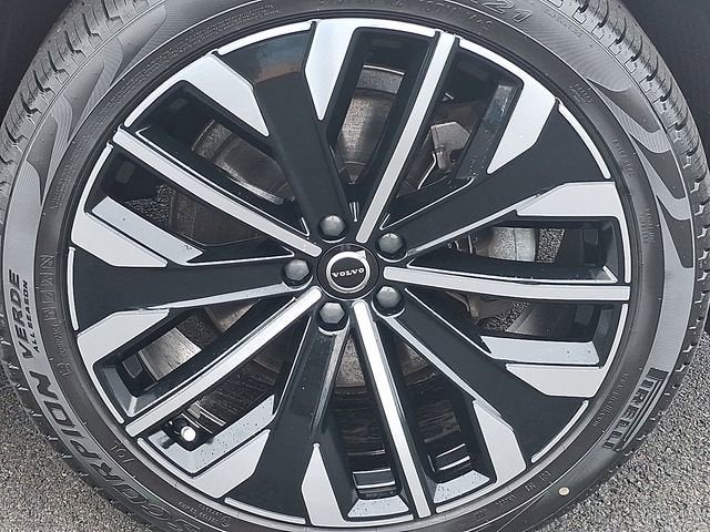 2023 Volvo XC90 Plus