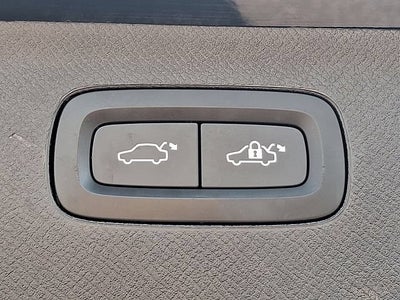 2023 Volvo XC90 Plus
