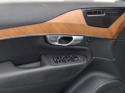 2023 Volvo XC90 Plus