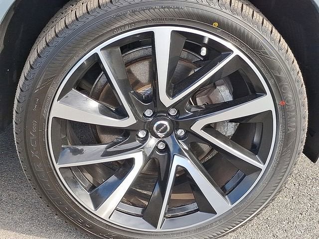 2023 Volvo XC90 Plus