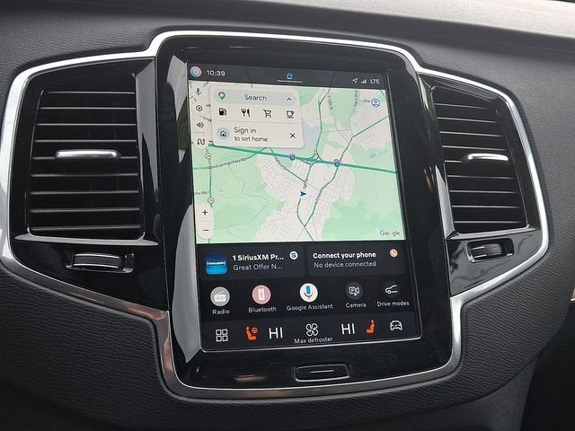 2023 Volvo XC90 Plus