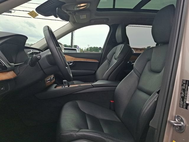 2023 Volvo XC90 Plus