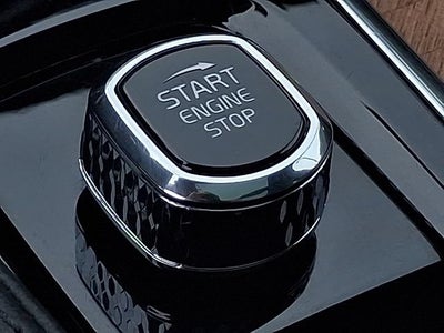 2023 Volvo XC90 Plus