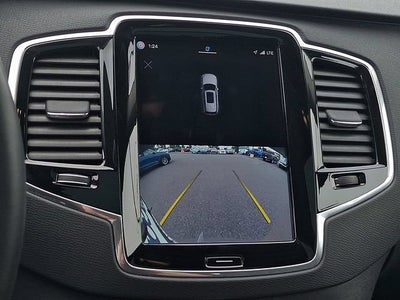 2023 Volvo XC90 Plus