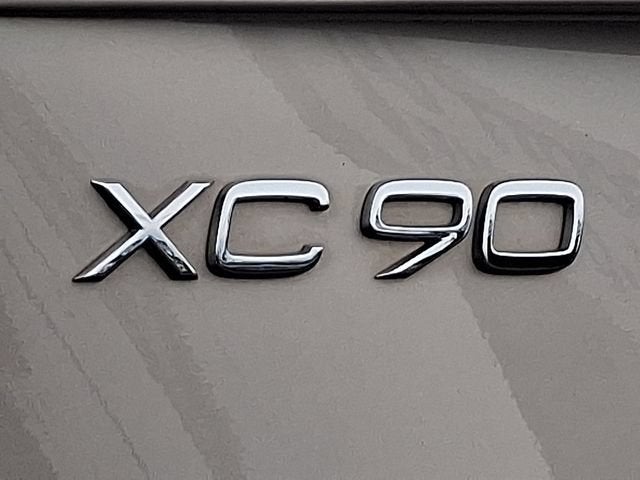 2023 Volvo XC90 Plus