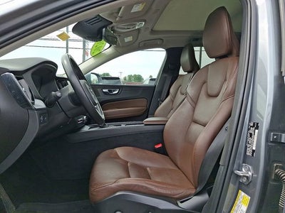 2020 Volvo XC60 Momentum