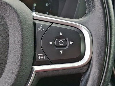 2020 Volvo XC60 Momentum
