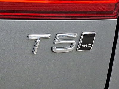 2020 Volvo XC60 Momentum