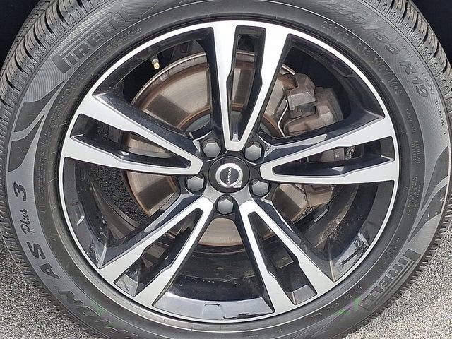 2020 Volvo XC60 Momentum