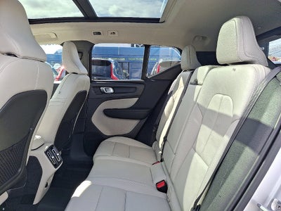 2019 Volvo XC40 Inscription