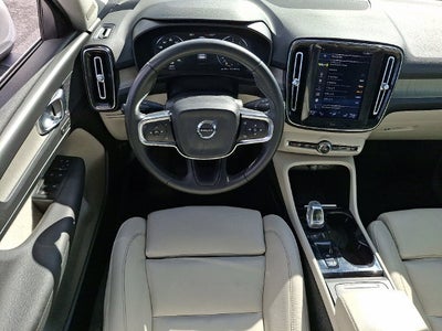 2019 Volvo XC40 Inscription