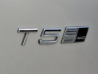 2019 Volvo XC40 Inscription
