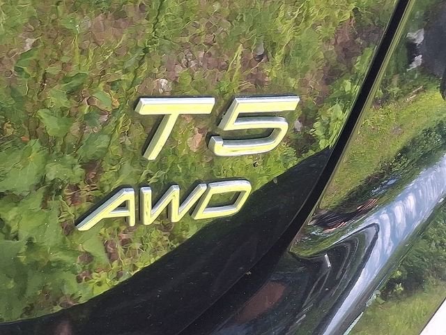 2015 Volvo XC60 T5 Platinum