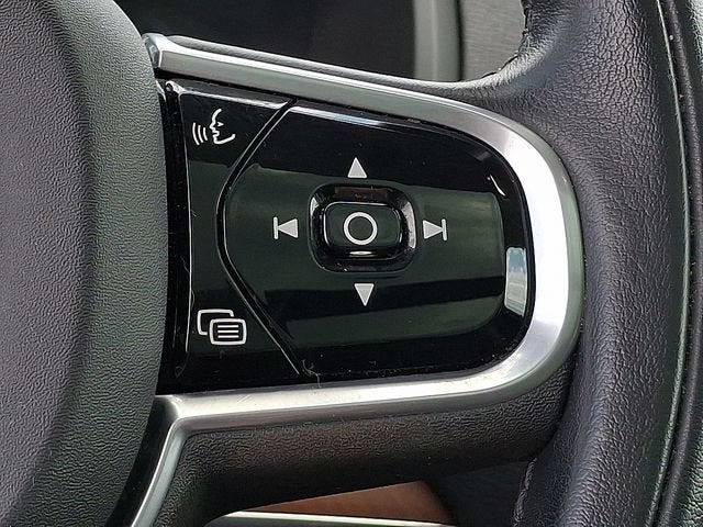 2021 Volvo XC90 Momentum