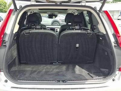 2021 Volvo XC90 Momentum