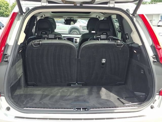 2021 Volvo XC90 Momentum