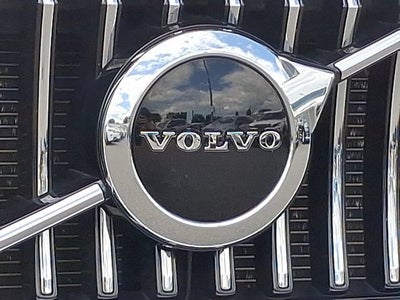 2021 Volvo XC90 Momentum