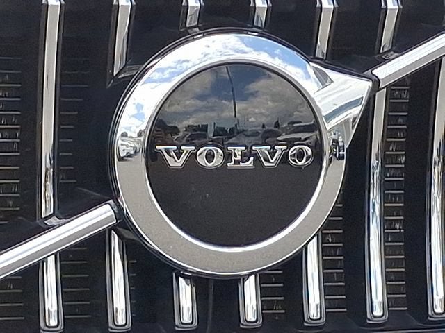 2021 Volvo XC90 Momentum