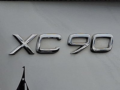 2021 Volvo XC90 Momentum