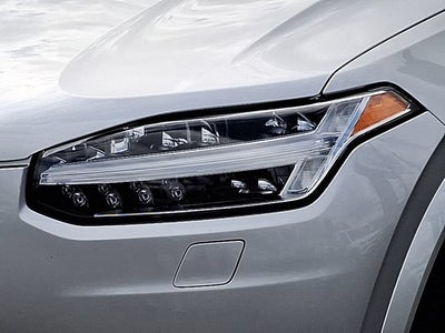 2021 Volvo XC90 Momentum