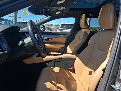 2020 Volvo V90 Cross Country Base