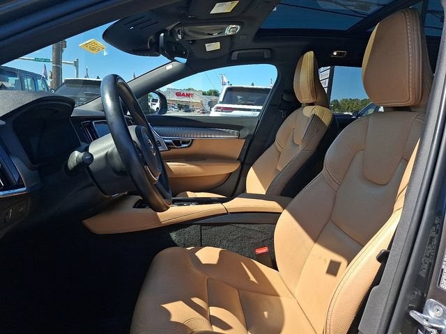 2020 Volvo V90 Cross Country Base
