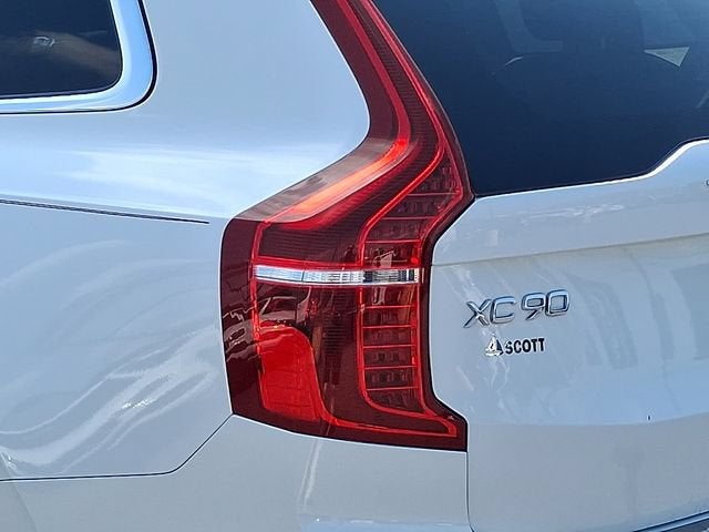 2020 Volvo XC90 Momentum