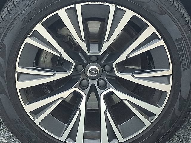 2020 Volvo XC90 Momentum