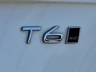 2020 Volvo XC90 Momentum