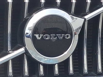 2020 Volvo XC90 Momentum