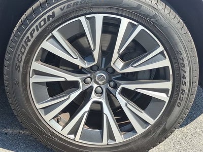 2020 Volvo XC90 Momentum