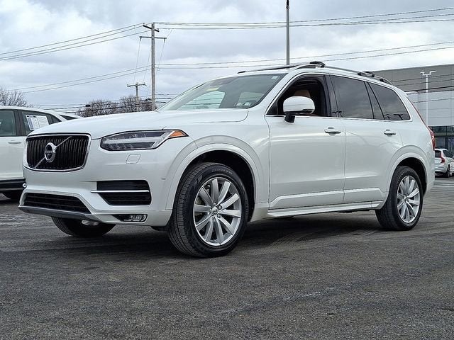 2016 Volvo XC90 T6 Momentum