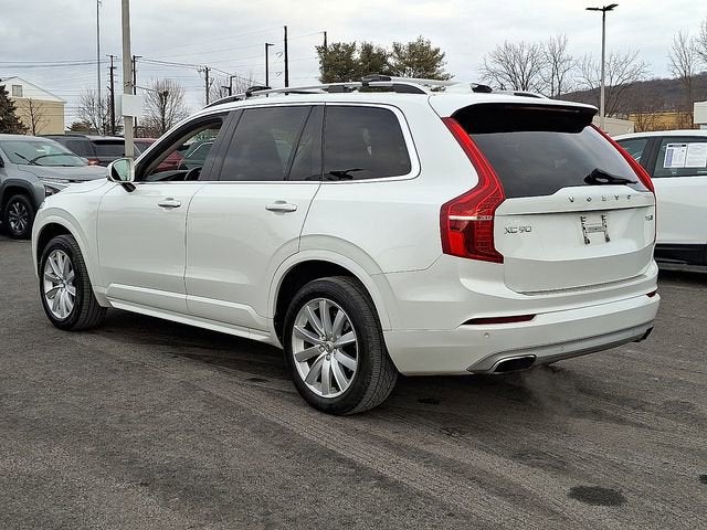 2016 Volvo XC90 T6 Momentum