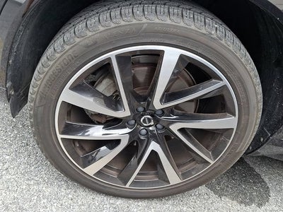 2020 Volvo XC90 Momentum