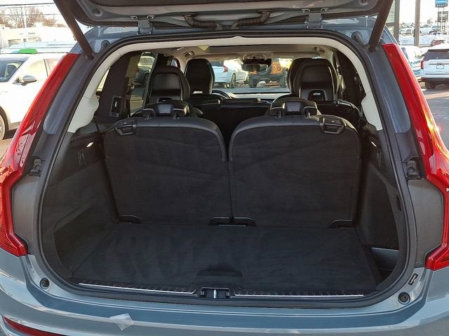 2022 Volvo XC90 Momentum