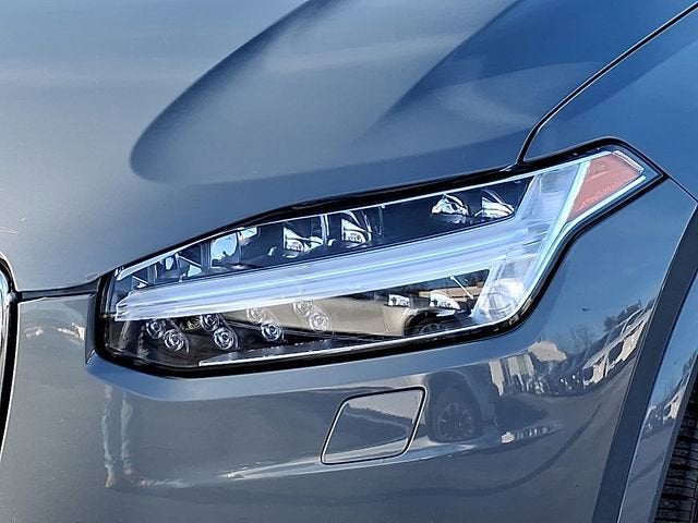 2022 Volvo XC90 Momentum