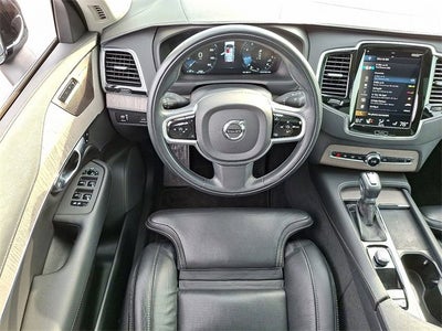 2022 Volvo XC90 Inscription