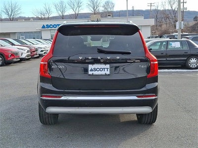2022 Volvo XC90 Inscription