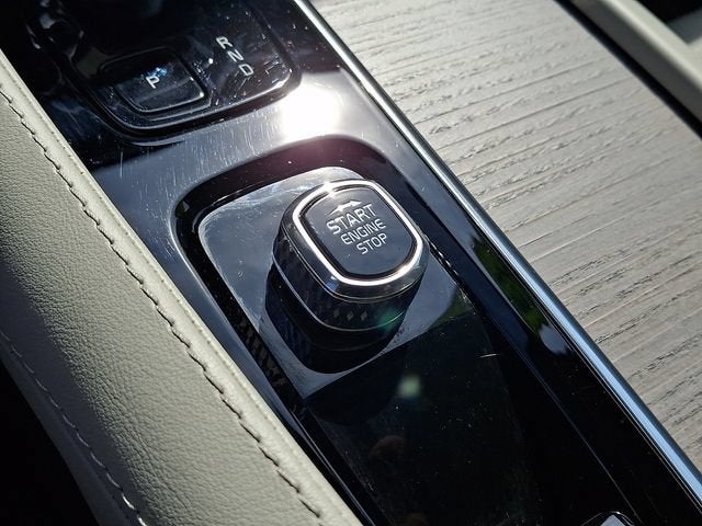 2024 Volvo XC90 Recharge Plug-In Hyb Ultimate Bright Theme