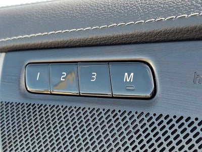 2024 Volvo XC90 Recharge Plug-In Hyb Ultimate Bright Theme