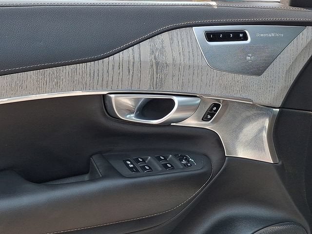 2024 Volvo XC90 Recharge Plug-In Hyb Ultimate Bright Theme