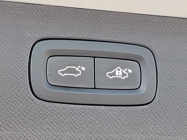 2024 Volvo XC90 Recharge Plug-In Hyb Ultimate Bright Theme