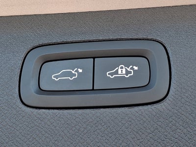 2024 Volvo XC90 Recharge Plug-In Hyb Ultimate Bright Theme